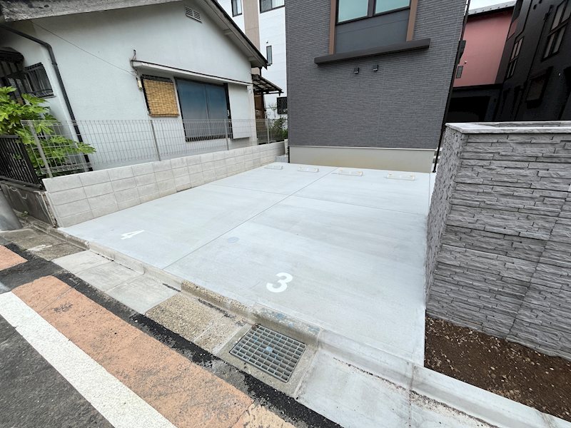 ベルリード 駐車場
