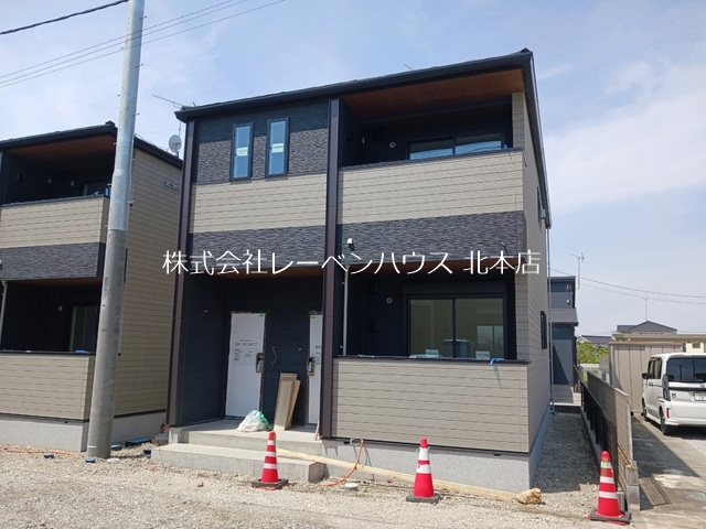 ベルフェリスA 玄関