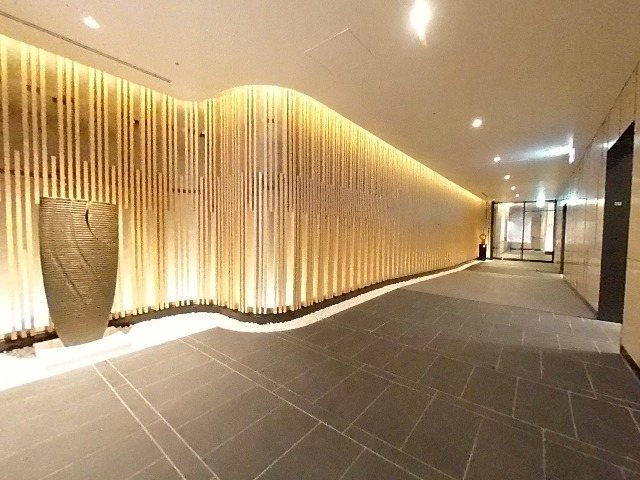 ＵＲＡＷＡ　ＴＨＥ　ＴＯＷＥＲ エントランス