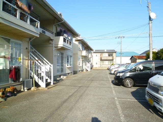 アネシスD棟 駐車場