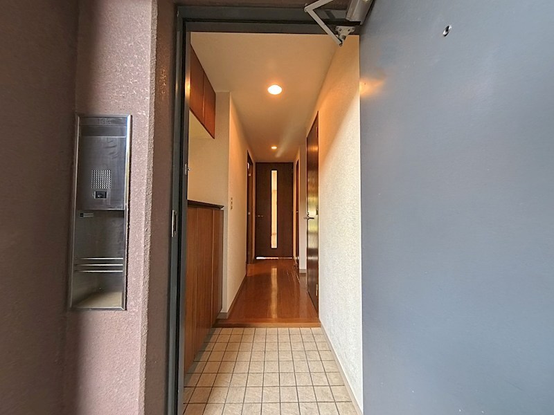 Grace Court Toda 玄関