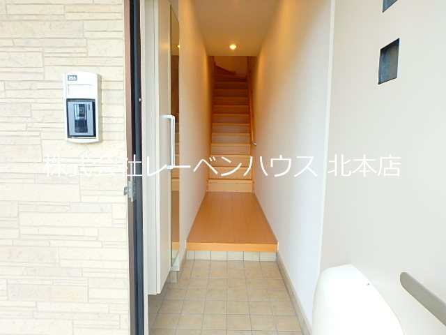 ティングローブIX 玄関