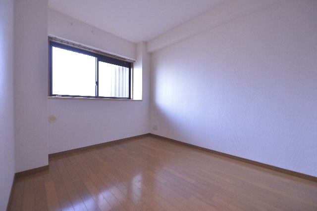サニーフォレスト藤原弐番館 ベッドルーム