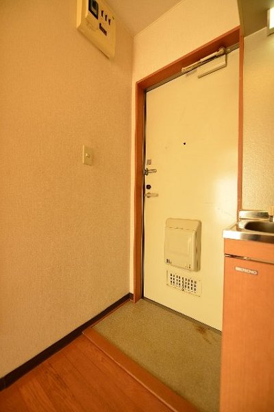 千葉県船橋市東船橋６丁目 玄関