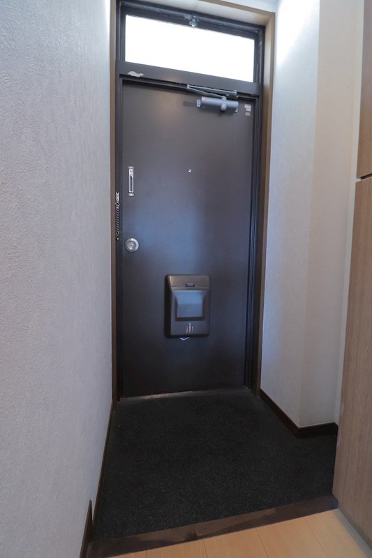 千葉県船橋市海神町西１丁目 玄関