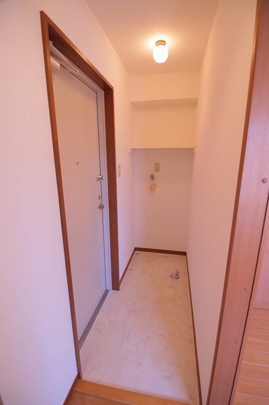 ダイソンⅨ新浦安 玄関