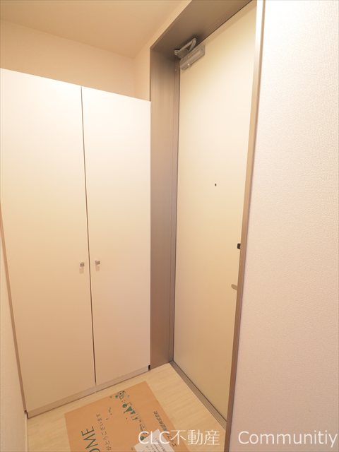 メゾン出雲崎 玄関