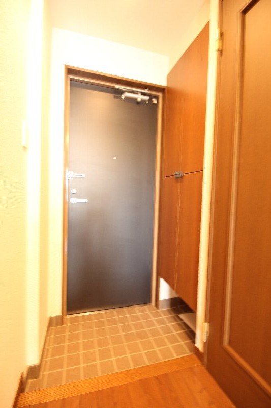 クレメゾン妙典  玄関