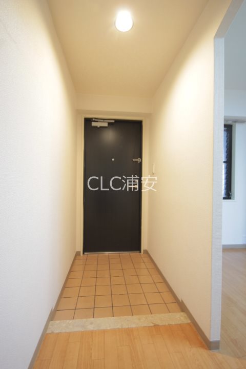 カスタムホームズ浦安 玄関