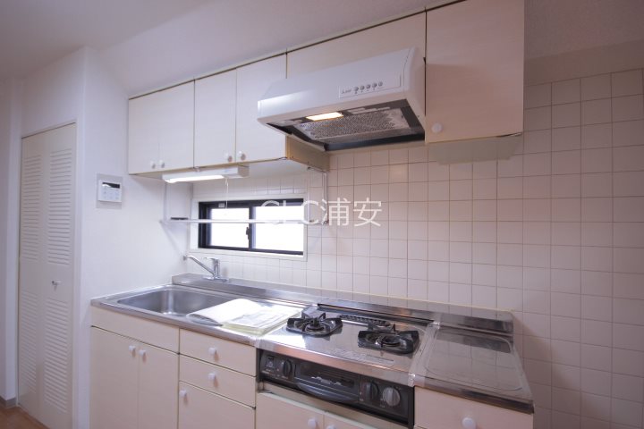 カスタムホームズ浦安 キッチン