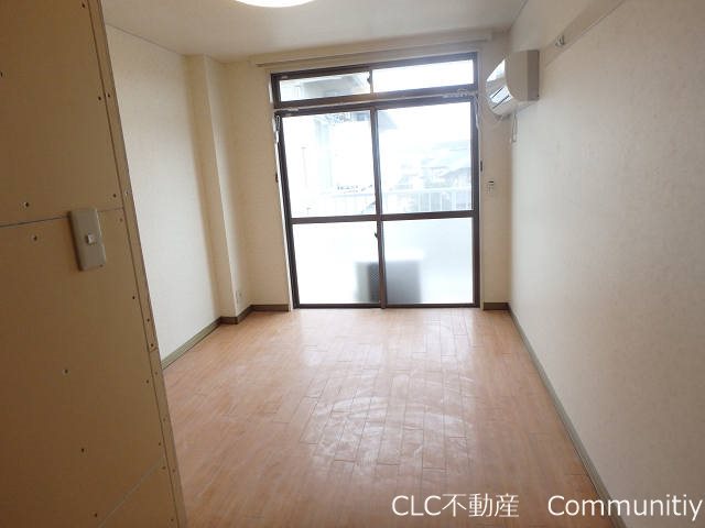 モア6 リビング