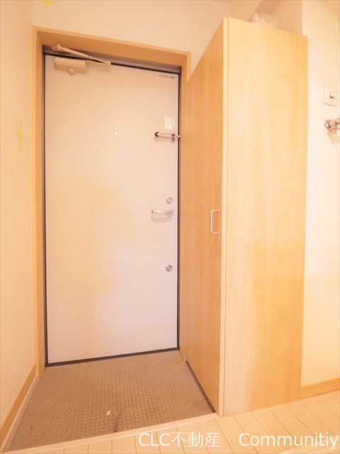 ウィステリアＲ 玄関