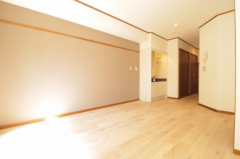 ＳＥＡ　ＳＩＤＥ　ＰＡＬＡＣＥ リビング