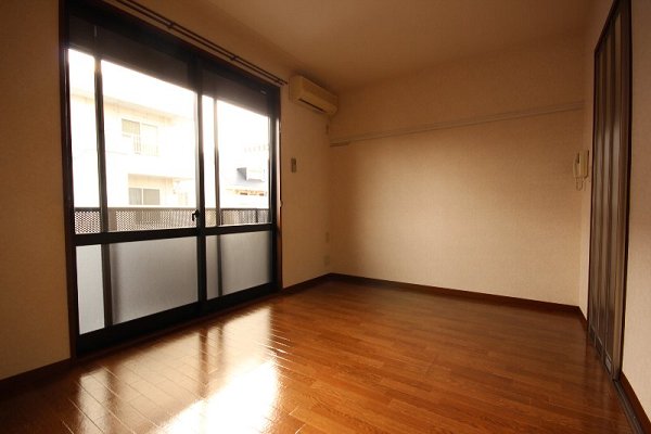 レジデンス・イハラ  ベッドルーム