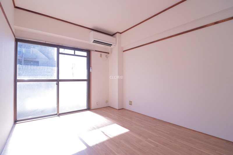 メゾンラフォーレ ベッドルーム