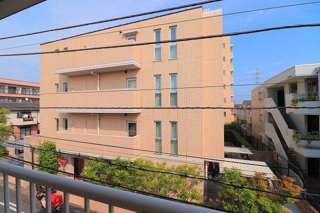 モア３ その他4