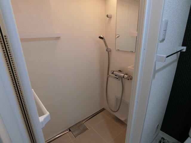 ヴィラ・コクシネル 風呂画像