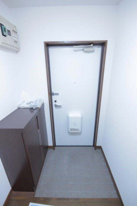 フォーシーズンFY 玄関