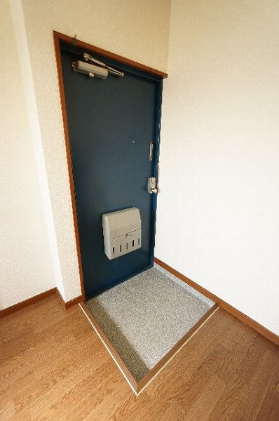 三恵マンション 玄関