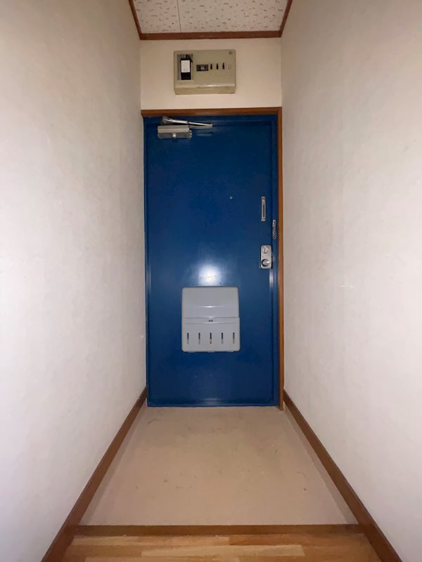 三恵マンション 玄関