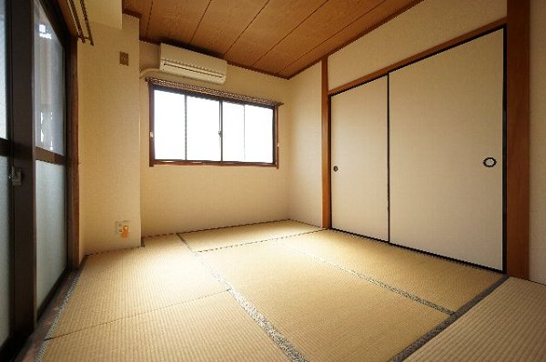三恵マンション ベッドルーム