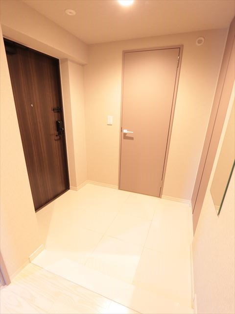 ロイヤルパークス船橋 玄関