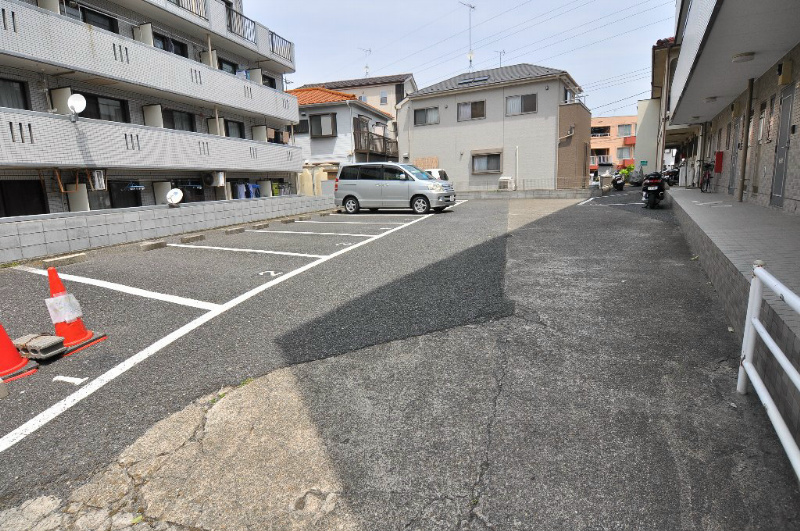 千葉県市川市欠真間２丁目 駐車場