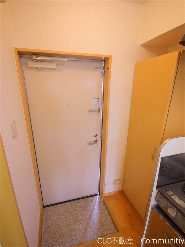 リリーテラスＢ 玄関