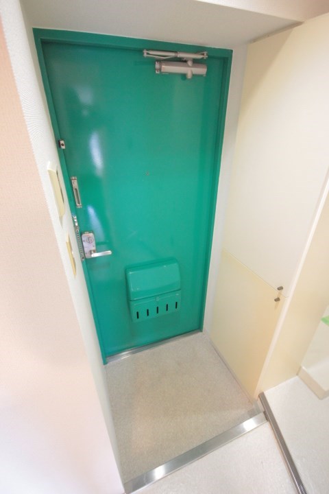 ルミエールレジデンス 玄関