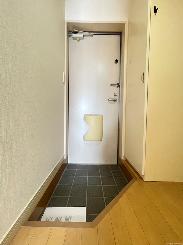 プレステージフィールド 玄関