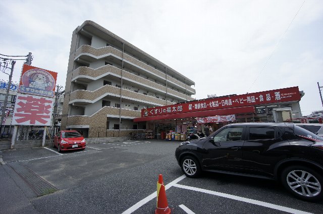 千葉県船橋市西船１丁目 ドラッグストア