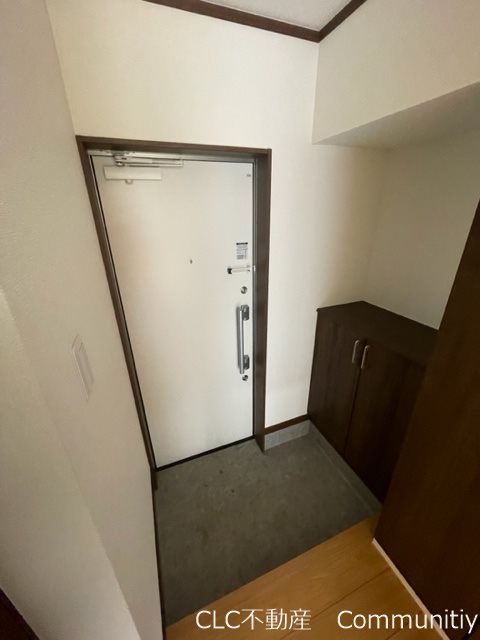 ロシェ　ルミエール　パレ 玄関