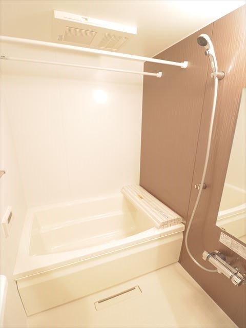 ヴィラスリーヴイ浦安 風呂画像