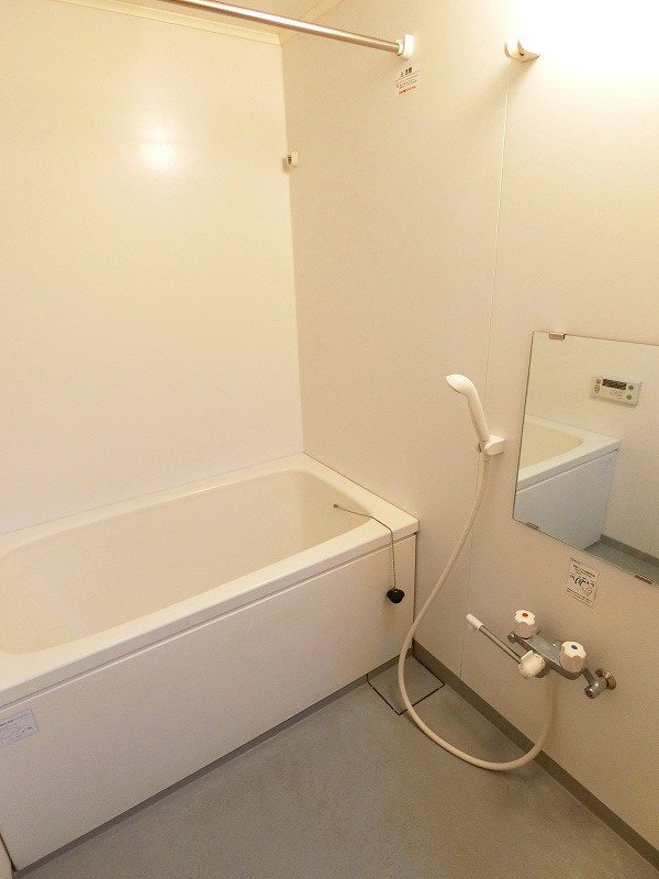 ヴィラ・アムール 風呂画像