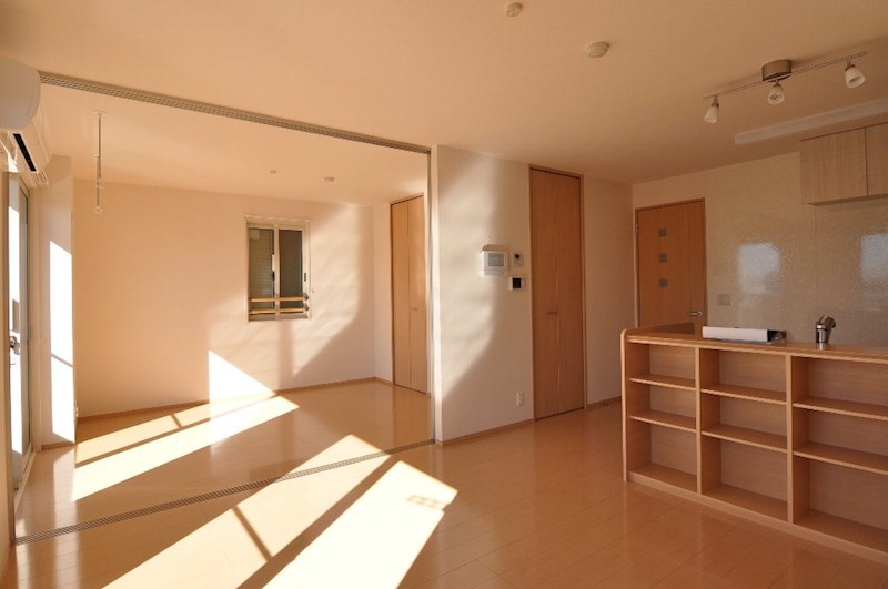 カーサ　リュミエール リビング