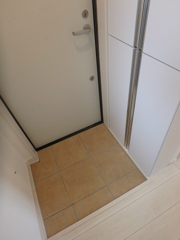 サンライト新浦安 玄関