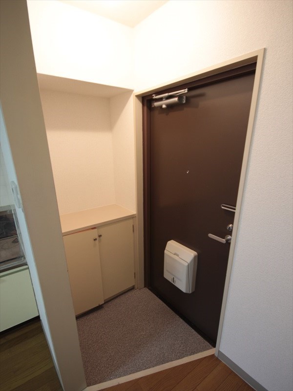 レジデンス中村 玄関