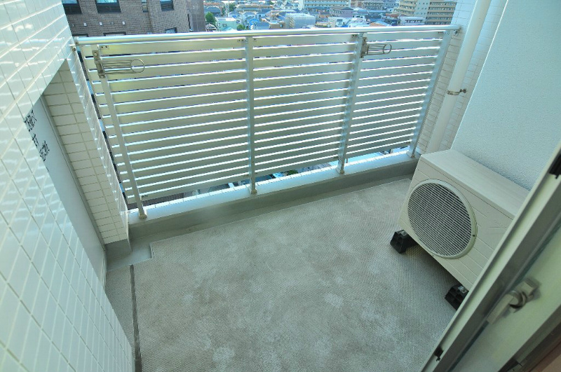 アゼスト浦安ステーション ベランダ