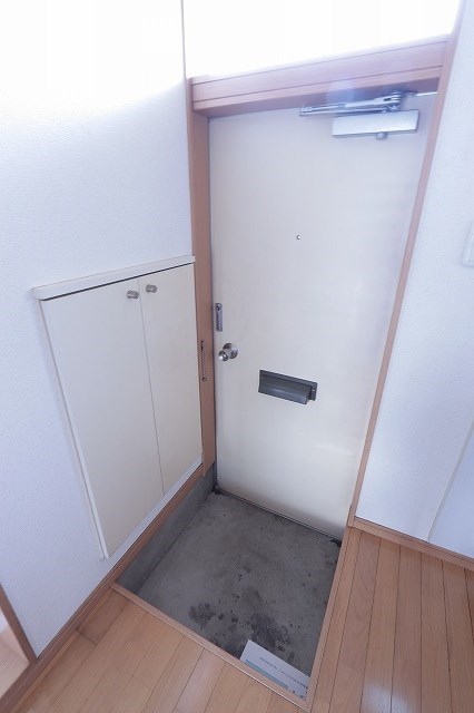 千葉県船橋市西船５丁目 玄関