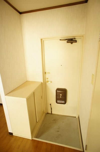 第3吉ビル 玄関