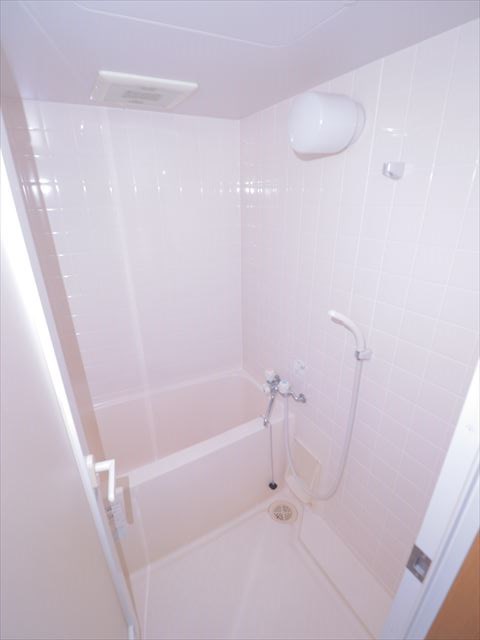 ドエル1 風呂画像