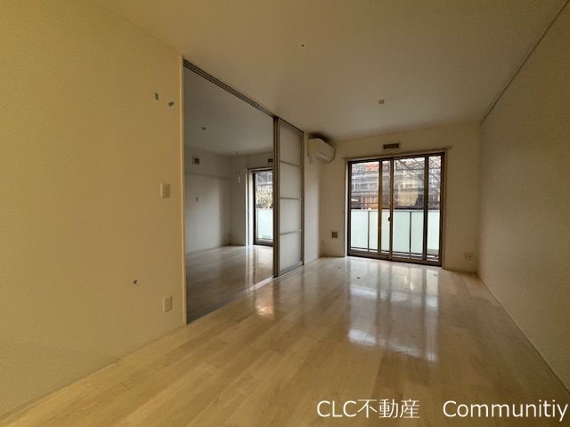 パステル・リオン リビング