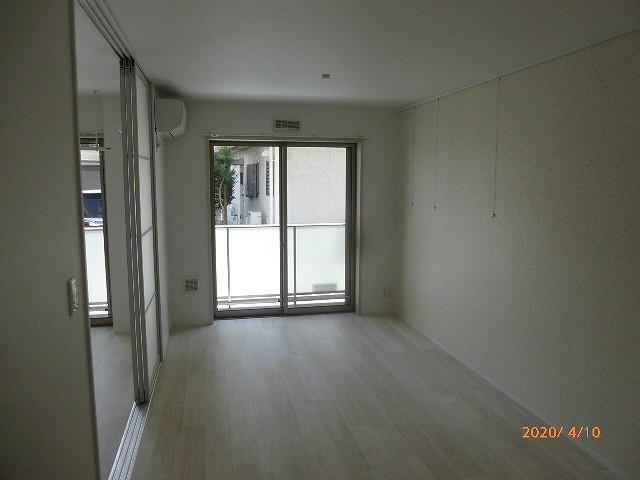 パステル・リオン リビング