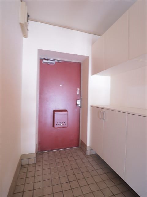 ハイツエレファント 玄関