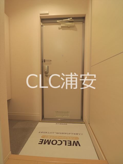 メゾン新浦安 玄関