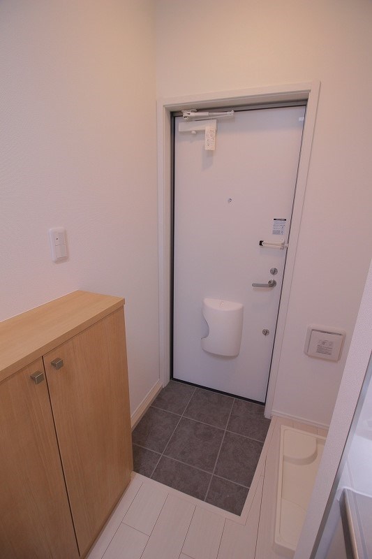 アロンジェ 玄関