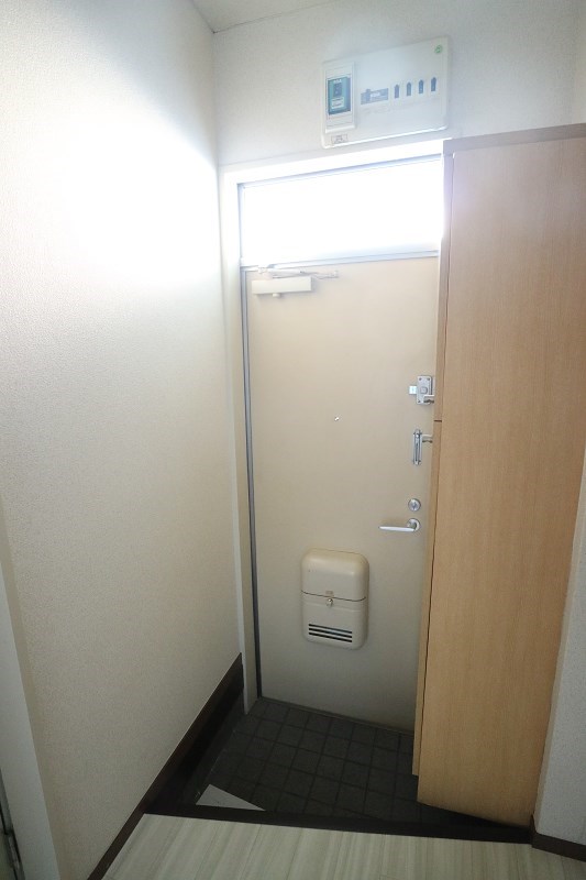 ヴィラ元木 玄関