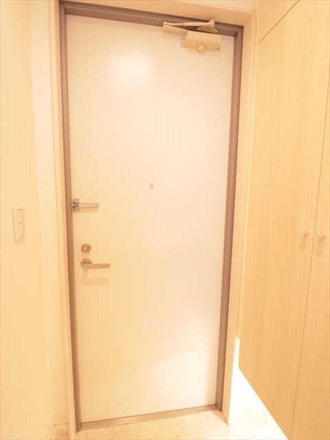 ラ・ソレイユ瑠璃 玄関