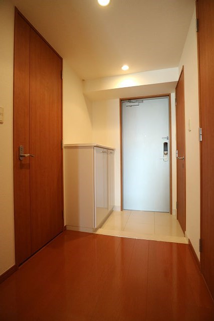 パシフィックロイヤルコートみなとみらいオーシャンタワー  玄関