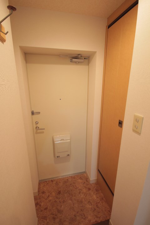 ザッパの家 玄関